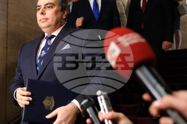 "Продължаваме Промяната" - мандат за съставяне на правителство - Асен Василев