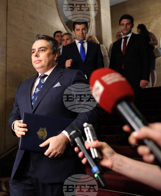 "Продължаваме Промяната" - мандат за съставяне на правителство - Асен Василев