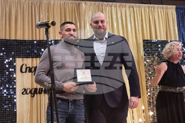 Плевен - спортисти и треньори на община Плевен