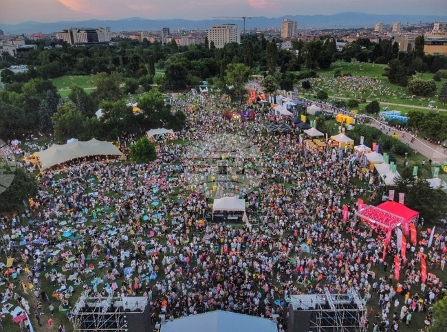 Работна група за правилата за провеждане на фестивали на открито предлага председателят на Столичния общински съвет