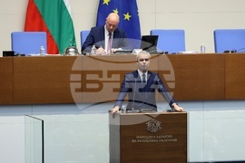 Парламент - заседание - Костадин Костадинов