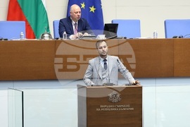 Парламент - заседание - Искрен Митев