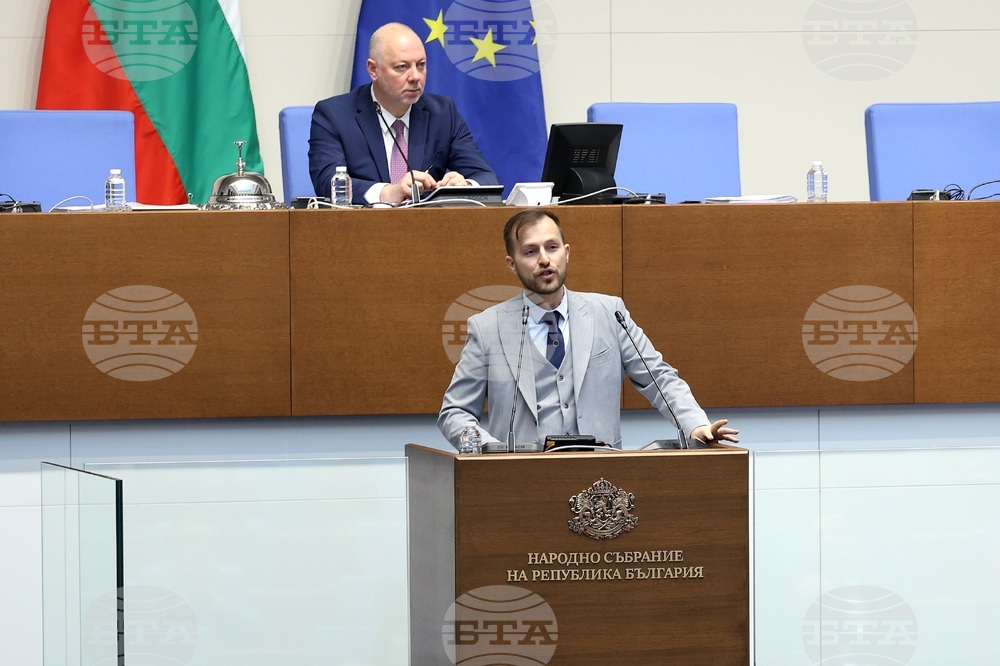 Парламент - заседание - Искрен Митев