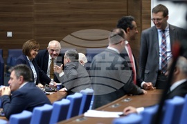 Парламент - заседание