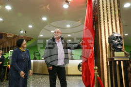 Сатиричен театър "Алеко Константинов" - маски - откриване