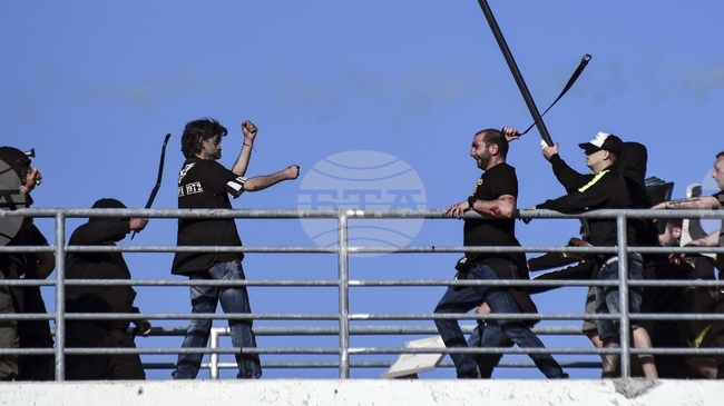 В Атина започна делото срещу президента на Олимпиакос и футболни фенове