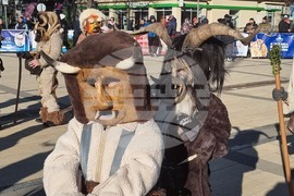 Перник - детска "Сурвакариада"