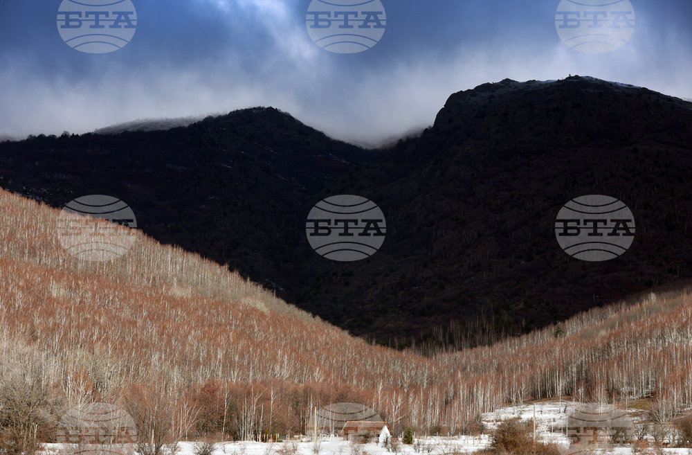 Good Mountain Hiking Conditions on Wednesday