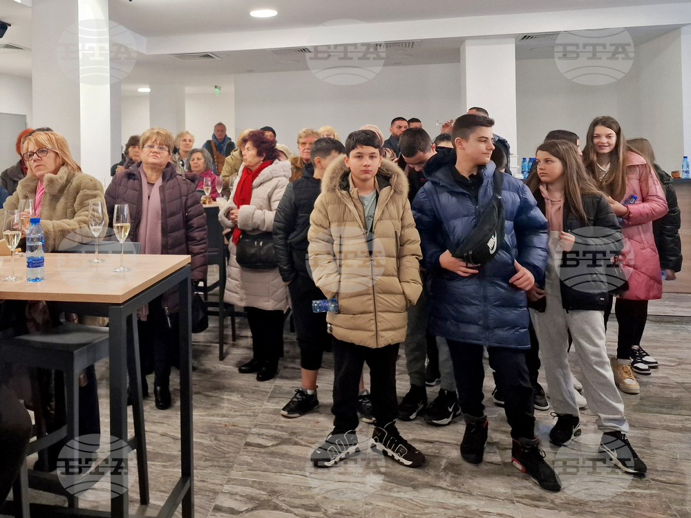 Петрич - изложба - откриване на галерия