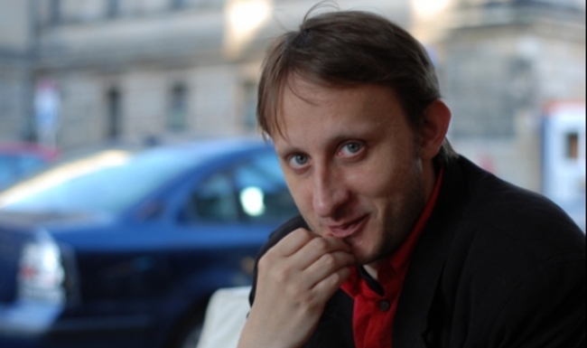 Зрителят участва и като реален състезател в премиерния спектакъл „Суперчовек“ на Драматичния театър в Търговище