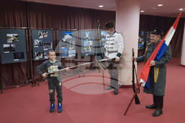 Разград - изложба - исторически оръжия