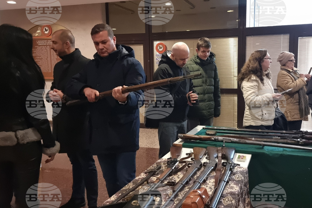 Разград - изложба - исторически оръжия