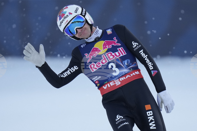 Четирикратният олимпийски шампион Симон Аман е включен в швейцарския отбор по ски скокове на 44-годишна възраст