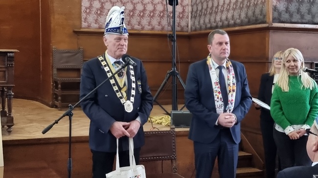 Кметът на Перник се срещна с чуждестранни гости, дошли за Международния фестивал на маскарадните игри “Сурва“