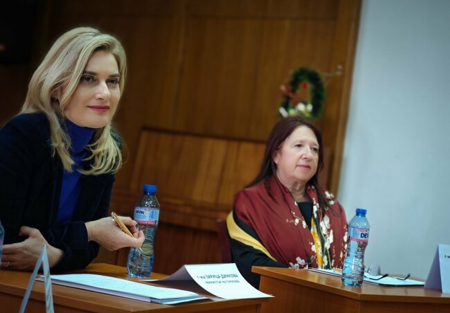 Зарица Динкова: 22% е ръстът на турските туристи у нас само през декември