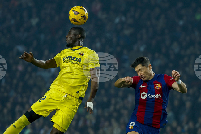 Бившият защитник на Манчестър Юнайтед Ерик Баи премина в Овиедо 