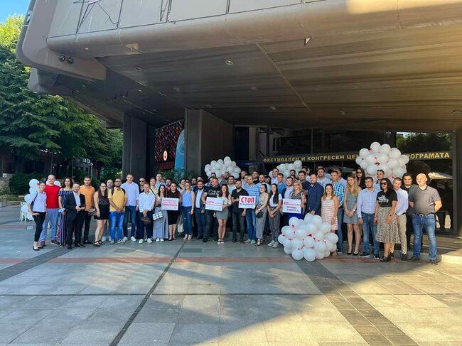 Младежкото обединение в БСП проведе първото изнесено заседание за новия мандат във Варна