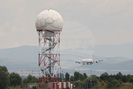 Самолет - летище - руски дипломати