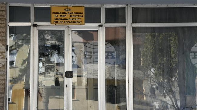 Удължиха мярката за задържане на 17-годишния младеж, нападнал кмета на монтанското село Вирове 