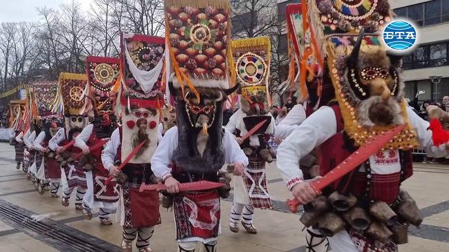 Днес е последният ден на Международния фестивал на маскарадните игри „Сурва“ в Перник