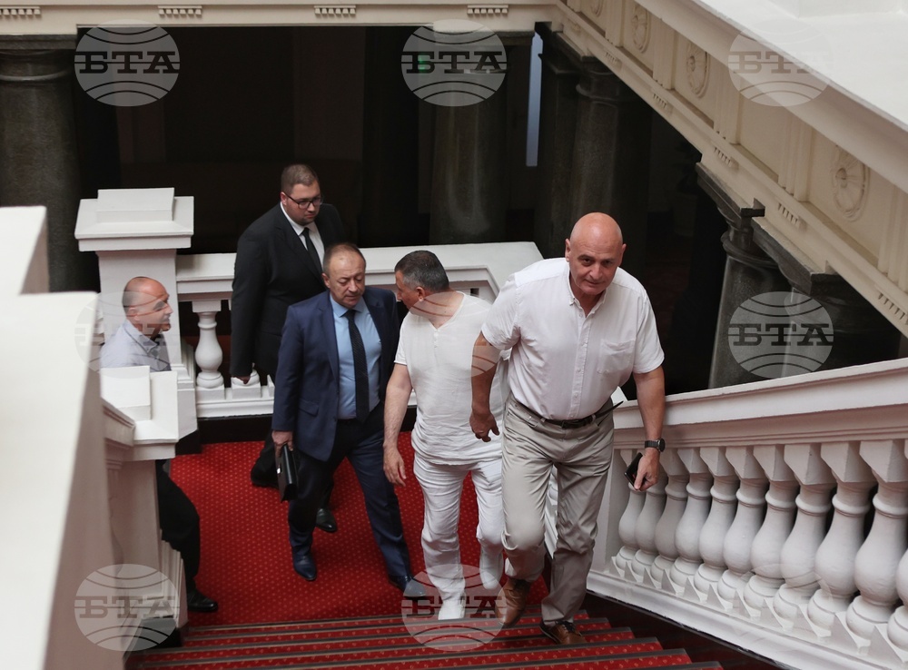 Продължаваме Промяната - нечленуващи в парламентарна група депутати - среща