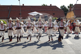 Хърватия - фолклорен фестивал "Джаковска шевица“
