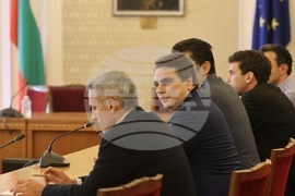 Продължаваме Промяната - нечленуващи в парламентарна група депутати - среща