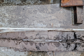 Национална антарктическа експедиция - Остров Ливингстън - Военен научноизследователски кораб „Св. Св. Кирил и Методий“ - НИК 421