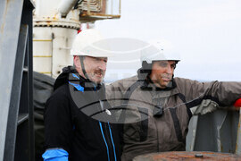 Национална антарктическа експедиция - Остров Ливингстън - Военен научноизследователски кораб „Св. Св. Кирил и Методий“ - НИК 421