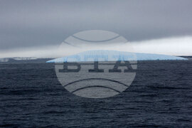 Национална антарктическа експедиция - Остров Ливингстън - Военен научноизследователски кораб „Св. Св. Кирил и Методий“ - НИК 421