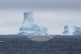 Национална антарктическа експедиция - Остров Ливингстън - Военен научноизследователски кораб „Св. Св. Кирил и Методий“ - НИК 421