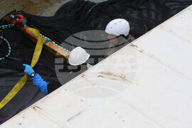 Национална антарктическа експедиция - Остров Ливингстън - Военен научноизследователски кораб „Св. Св. Кирил и Методий“ - НИК 421