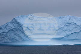 Национална антарктическа експедиция - Остров Ливингстън - Военен научноизследователски кораб „Св. Св. Кирил и Методий“ - НИК 421