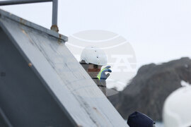 Национална антарктическа експедиция - Остров Ливингстън - Военен научноизследователски кораб „Св. Св. Кирил и Методий“ - НИК 421