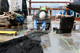 Национална антарктическа експедиция - Остров Ливингстън - Военен научноизследователски кораб „Св. Св. Кирил и Методий“ - НИК 421