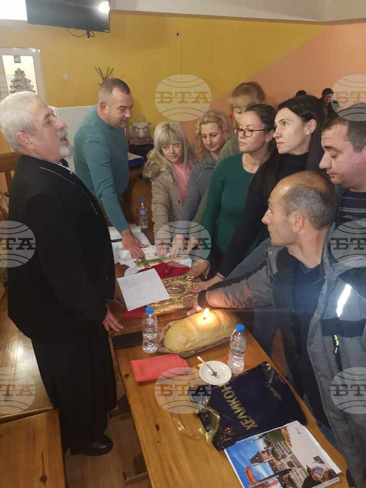 Жителите на сливенското село Панаретовци събират средства за градеж на православен храм