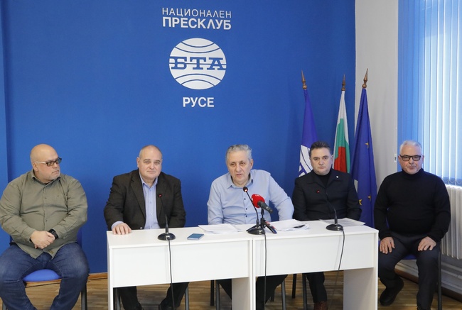 Национален пресклуб на БТА- Русе- пресконференция на общински съветници от партия "Възраждане"