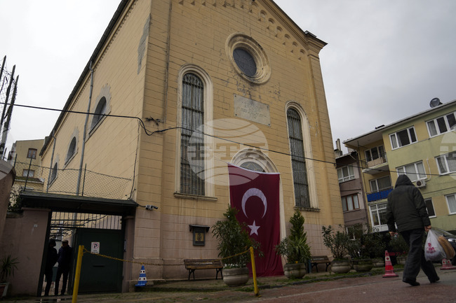 Терорист от „Ислямска държава“, подготвял атентати в Турция, е заловен в южния град Малатия; друг заподозрян е задържан в Истанбул