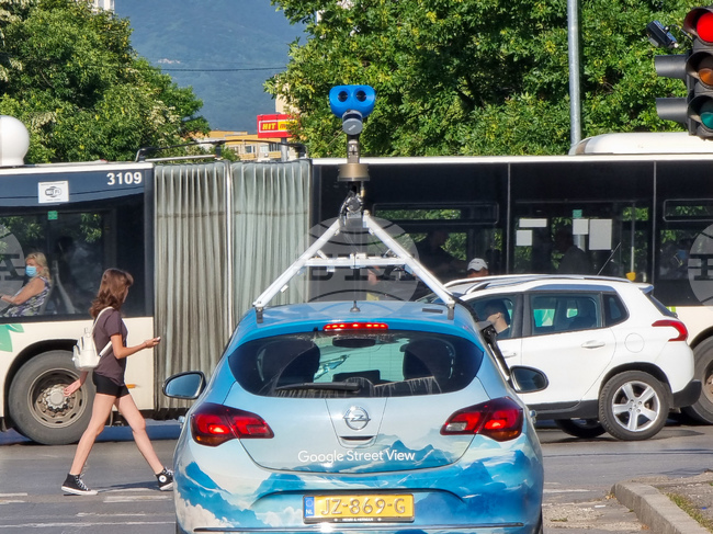 Автомобил - Google Street View