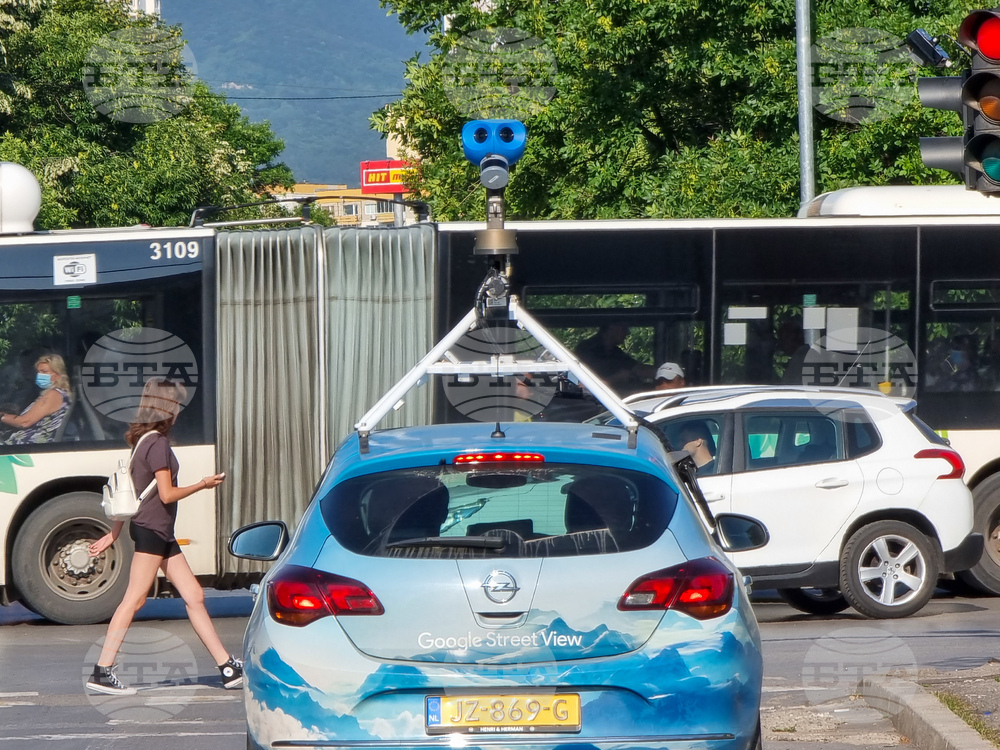 Автомобил - Google Street View