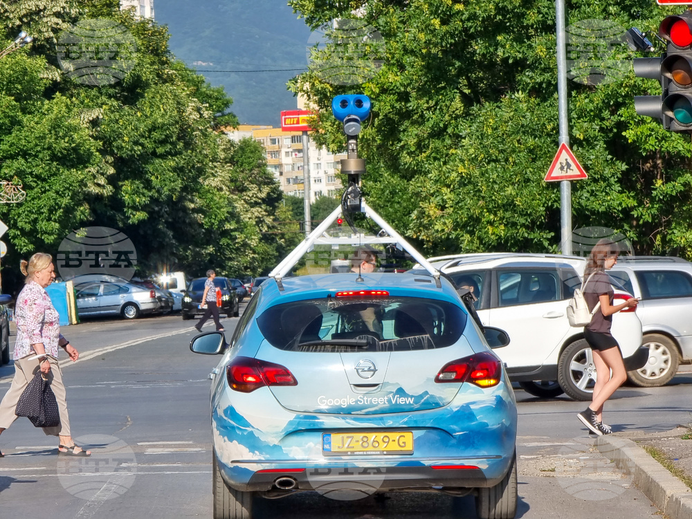Автомобил - Google Street View