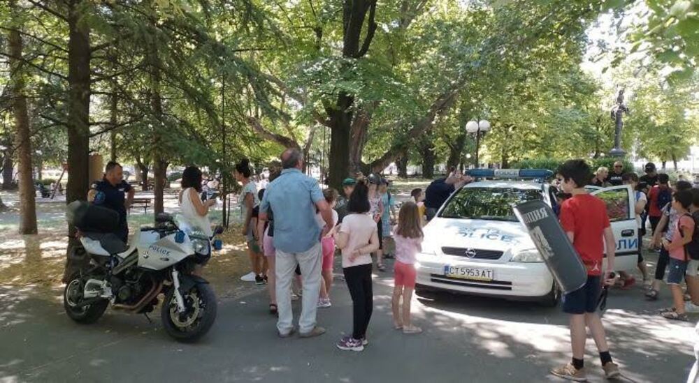Ученици гостуваха в Районното управление в Стара Загора в Деня на отворените врати