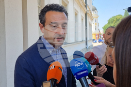 Парламент - Даниел Лорер