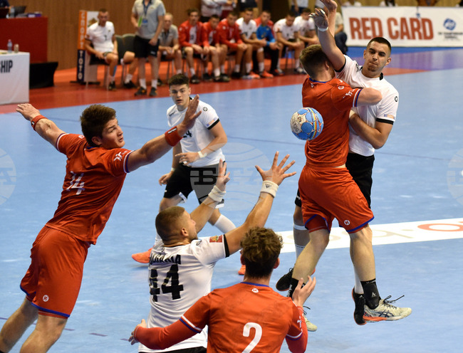 Младежкият национален тим по хандбал на България отстъпи пред Руанда в мача за бронза на турнира в Косово