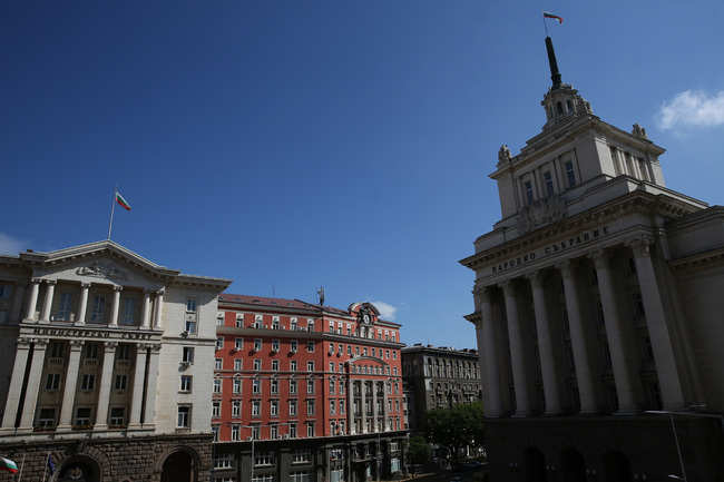 Очаква се днес партньорите в коалицията да обсъдят бъдещето на управлението