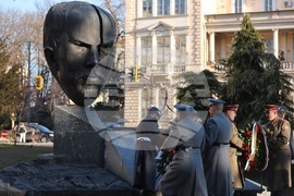 Стефан Стамболов - паметник - годишнина