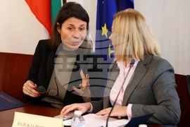 Народно събрание - кръгла маса