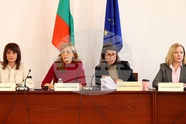 Народно събрание - кръгла маса