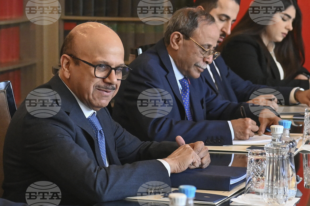 Министърът на външните работи на Бахрейн получи акредитивните писма на новия израелски посланик