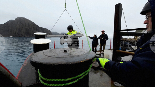 Antarctica - Livingston Island - Antarctic Seabed Are